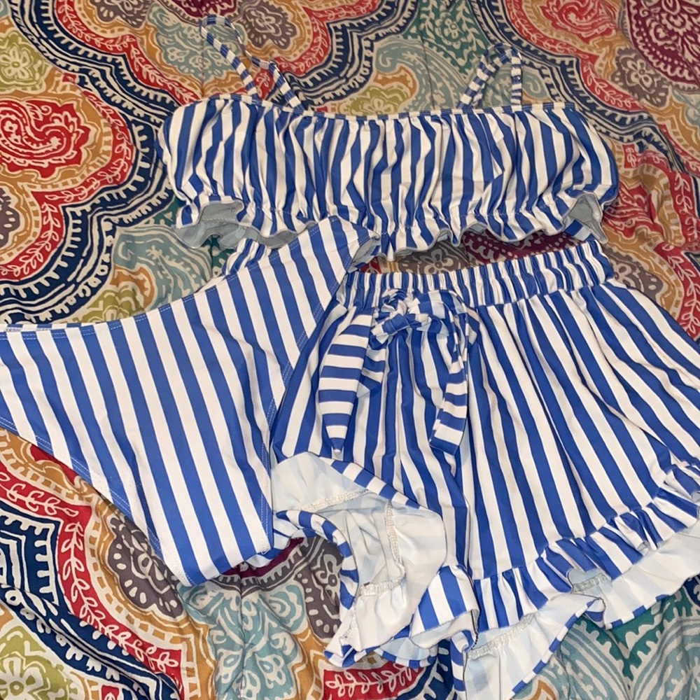 Blue and white stripes bathingsuit